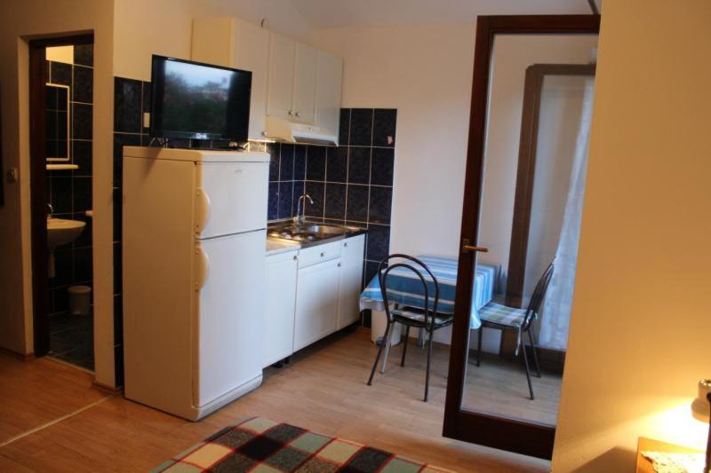 Apartments Mint Povljana - 50M From Sandy Beach Eksteriør billede